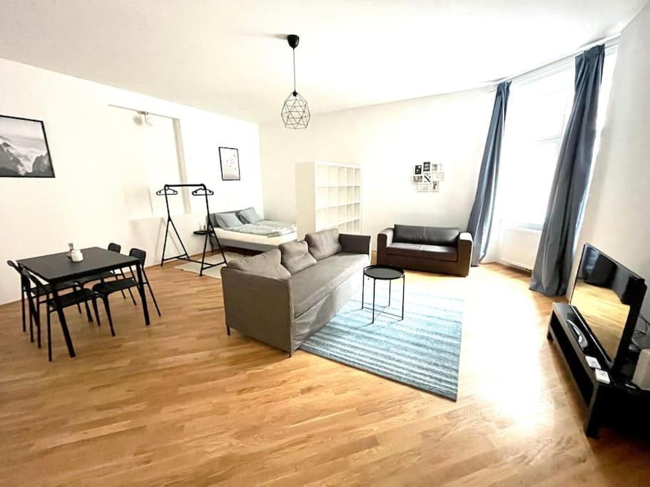 Brand New & Spacious Apartment In The City Centre Βιέννη Εξωτερικό φωτογραφία